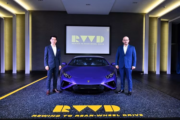 Với hệ thống này, sức mạnh từ động cơ sẽ được điều chỉnh theo từng chế độ lái nhằm đảm bảo an toàn cũng như kiểm soát đuôi xe tốt hơn ở cả điều kiện đường khô, đường ướt và tuyết. Ở chế độ Corsa, hệ thống này sẽ can thiệp nhiều hơn thế hệ trước, kết quả là lực bám khi ra cua sẽ được cải thiện 20% và giảm mất lực bám đi 30%.