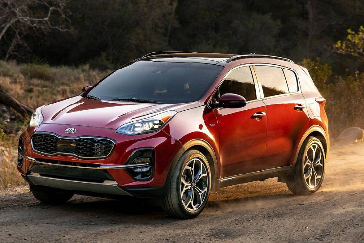 10. KIA Sportage Nhỏ gọn hơn Tucson một chút, mẫu xe gầm cao đến từ Hàn Quốc này đã bán được 40.000 xe tại Mỹ trong 6 tháng đầu năm 2020 (chỉ giam 1% so với cùng kỳ năm ngoái)