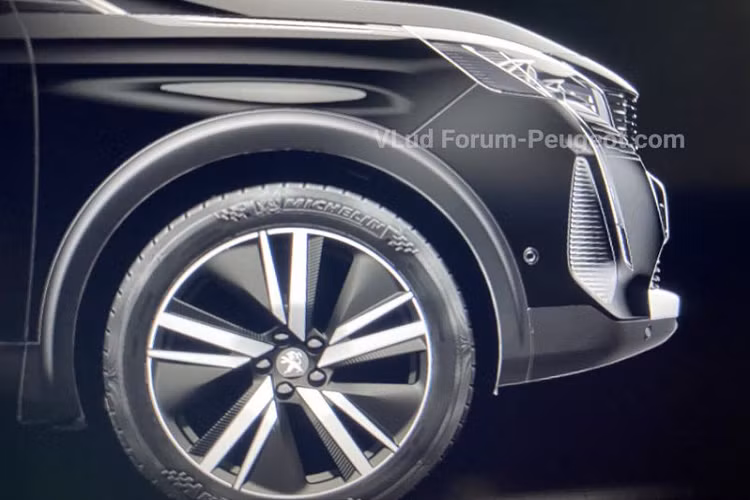 Về truyền động, hầu hết các động cơ trên Peugeot 3008 2021 sẽ giống hệt bản cũ, bao gồm động cơ 1.2L 3 xi-lanh cho 128 mã lực và máy 1.6L 4 xi-lanh cho 178 mã lực quen thuộc.