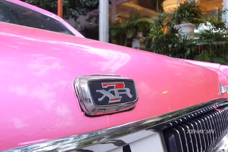 Không phải một chiếc xe có danh tiếng hào nhoáng nhưng Mercury Cougar lại "chất" theo cách riêng của mình - giống như Binz vậy, chiếc coupe thuộc thế hệ đầu tiên (1967 – 1970) và được sản xuất dành riêng cho thị trường Mỹ, Mercury Cougar còn được bầu chọn là mẫu xe tốt nhất của năm 1968 - “Car of The Year” bởi tạp chí lừng danh Motor Trend.