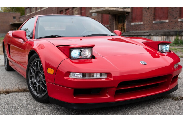 Cung cấp sức mạnh cho Acura NSX Zanardi Edition là khối động cơ V6 hút khí tự nhiên, DOHC cung tích 3,2 lít, đặt giữa. Động cơ này có khả năng sinh ra công suất cực đại 290 mã lực và mô-men xoắn cực đại 304 Nm. Sức mạnh được truyền đến bánh sau thông qua hộp số sàn 6 cấp.