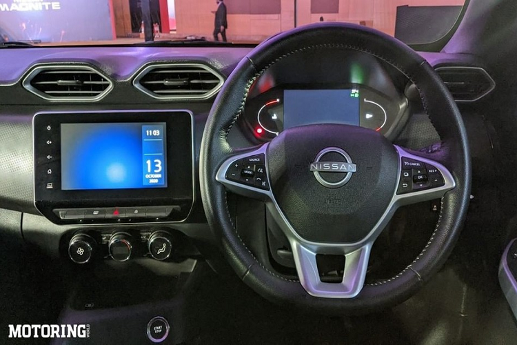 Động cơ thứ hai của Nissan Magnite 2021 là máy xăng 3 xi-lanh, tăng áp, dung tích 1.0 lít với công suất tối đa 100 mã lực và mô-men xoắn cực đại 160 Nm nếu đồng hành cùng hộp số sàn 5 cấp. Nếu đi với hộp số CVT, động cơ này có mô-men xoắn cực đại 152 Nm. Lượng xăng tiêu thụ của Nissan Magnite 2021 khi dùng máy xăng tăng áp và hộp số CVT là 17,7 km/lít (5,6 lít/100 km). Con số tương ứng của phiên bản máy xăng tăng áp và số sàn là 20 km/lít (5 lít/100 km).