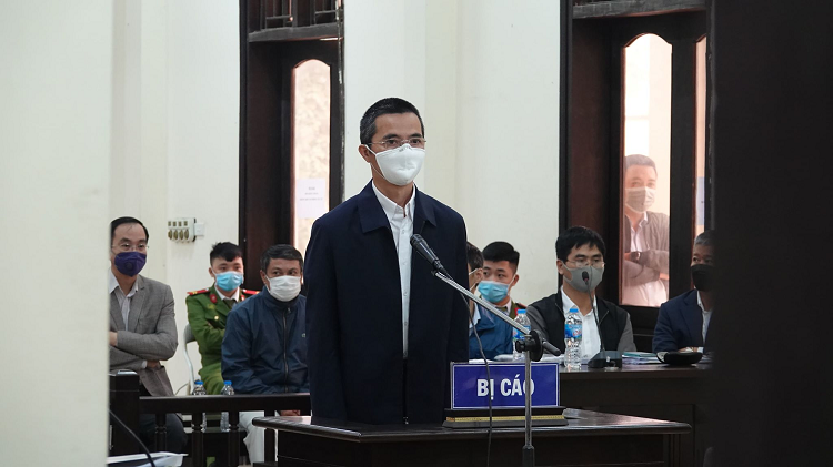 Cuu Chanh Thanh tra Bo TT&TT bi de nghi muc an 15 - 18 thang tu giam