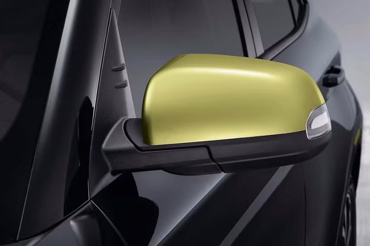 Ngoài những điều chỉnh trong thiết kế như trên, Hyundai Venue FLUX chẳng có gì khác biệt so với bản thường. Xe vẫn sở hữu chiều dài 4.040 mm, rộng 1.770 mm, cao 1.585 mm và chiều dài cơ sở 2.520 mm.