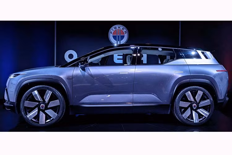 Bên ngoài, ngoại thất của xe được thiết kế khá giống với những chiếc SUV đang có mặt trên thị trường với những đường nét cứng cáp, mạnh mẽ.