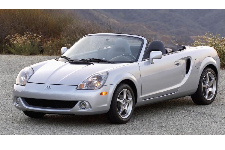 Trong khi các thành phần cấu tạo trên phiên bản này kém xa so với chiếc Veneno “hàng thật”, một số chi tiết cũng đáng nhận được sự khen ngợi bao gồm khung body chắc chắn, cụm đèn pha hiện đại với dải LED định vị ban ngày hay thậm chí là hệ thống đóng / mở mui chỉnh điện.