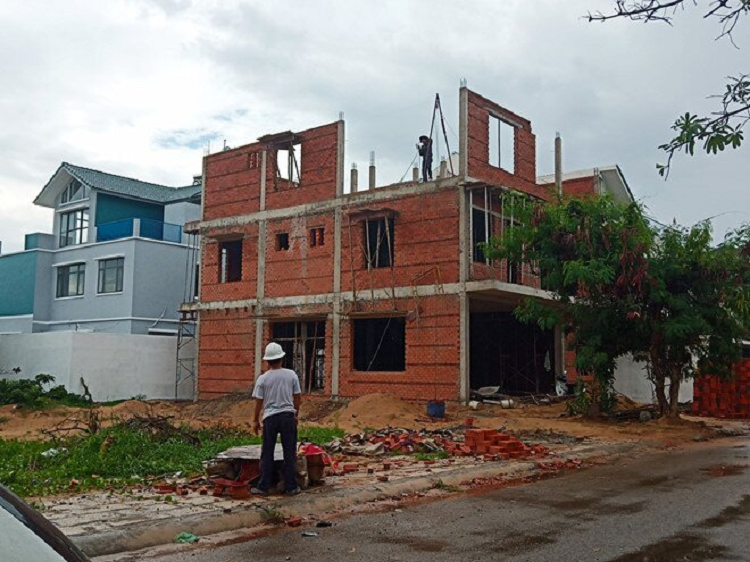 Bat giam Pham Quoc Dung - chu du an biet thu Thanh Binh o Vung Tau