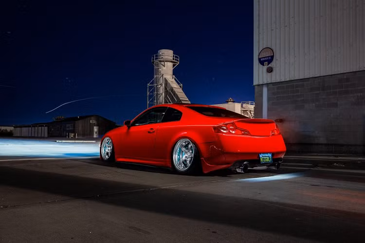 Chiếc xe Infiniti G35 độ Vortech V-3 này cũng được xây dựng trên tiêu chí của chủ xe về một chiếc G35 có ngoại hình “nguyên bản nhất có thể” và việc nâng cấp sẽ được tập trung vào máy móc, khoang nội thất và khoang hành lý phía sau.