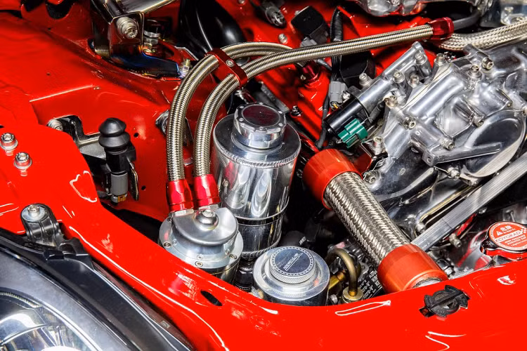 Do đã quen với việc “độ” chiếc Infiniti G35 Coupe của vợ mình, anh đã bắt đầu tìm kiếm một chiếc G35 Coupe. Sau vài tháng kiếm tìm một cách kỹ lưỡng, cuối cùng anh cũng tìm thấy cho mình chiếc xe ưng ý. Vào một ngày đầu năm 2010, anh đã tình cờ bắt gặp chiếc G35 Coupe màu đỏ tươi đời 2003 và quyết định “tậu” chiếc xe này. Đây là một chiếc xe được chăm sóc rất cẩn thận và được bảo dưỡng định kì và mới chỉ vận hành rất ít.