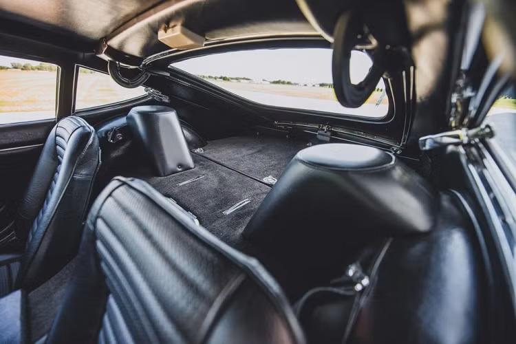 Không lâu sau đó, nó được bán cho nhà sưu tập Brown Maloney, người cầm lái nó trong sự kiện đi đường trường Copperstate 1000 diễn ra trong năm 2010. Cuối cùng, nó đã tìm đường tới bộ sưu tập RM Sotheby’s Elkhart Collection.