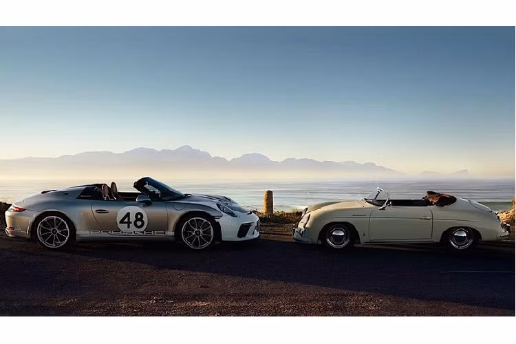 Về Speedster, mẫu xe này sở hữu các yếu tố tốt nhất có sẵn từ Porsche 911 GT3 Touring những tiết chế hơn một chút để tạo ra một cái nhìn thanh lịch hơn. Có giá niêm yết 275.000 USD (khoảng 6,388 tỷ đồng), phiên bản đặc biệt 911 Speedster như lời chào tạm biệt của Porsche 911 thế hệ 991, nhường chỗ cho 992 mới.