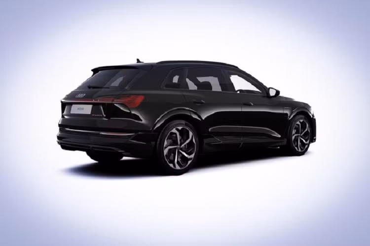 Tại thị trường châu Âu, hãng xe Đức vừa nâng cấp Audi e-tron 2021 mới và e-tron Sportback 2021. Khách hàng giờ đây có thể chọn thêm bản S, Launch Edition, Black Edition mới, và Vorsprung cho e-tron tiêu chuẩn và bản thể thao Sportback.