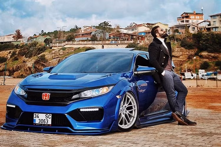 Rõ ràng, các phiên bản kể trên khá phù hợp với những ai hay tham dự các sự kiện như Sema Show.