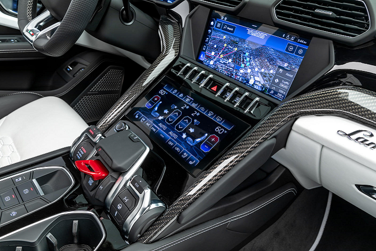 Như đã đề cập phía trên, 1016 Industries không chỉ mang đến những nâng cấp ngoại hình cho Lamborghini Urus mà hãng độ này còn nâng cấp công suất của xe.