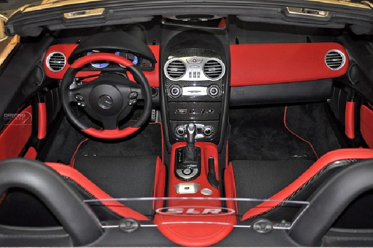 Nhờ sử dụng vật liệu này, cân nặng của chiếc xe nằm ở con số 1,791kg.