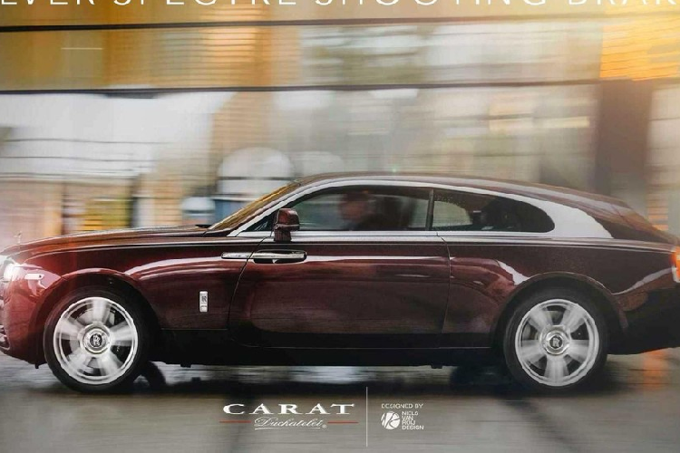 Hiện công ty Carat Duchatelet vẫn chưa công bố hình ảnh của nội thất bên trong chiếc xe này. Chỉ thấy rằng, khoang hành lý rộng rãi của xe được bọc da màu đen, trắng và đỏ. Dự đoán, 3 màu này cũng được áp dụng cho toàn bộ khoang nội thất của xe.