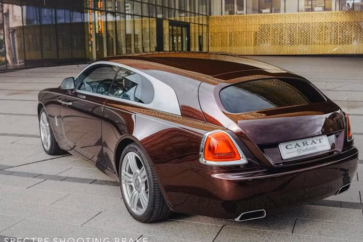 Hiện chưa rõ chi phí để biến chiếc Rolls-Royce Wraith thành xe shooting brake. Chỉ biết rằng, công ty Carat Duchatelet dự định sẽ chế tạo 7 chiếc xe như thế này.