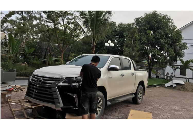 Sau khi hoàn thành, đây là chiếc Hilux độ xe sang Lexus đầu tiên tại Việt Nam, có thể thấy đây là phong cách độc đáo theo phong cách SUV hạng sang Lexus LX 570 được nhiều người chơi xe tại Đông Nam Á như Thái Lan, Indonesia và thậm chí cả dân chơi Ấn Độ từng thực hiện.