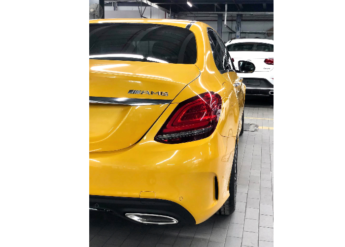 Trên thực tế, mặc dù rất thích các màu sơn độc mới lạ, nhưng rất ít các chủ xe mới chọn cách sơn lại màu sơn hoàn toàn mới, vì đa phần tâm lý của số đông mua xe luôn muốn giữ lại màu sơn “zin” cho xe, e ngại xe bị “mất giá” hay giảm giá trị bán lại, vì tâm lý “ăn chắc mặc bền” ít có xu hướng thay đổi.