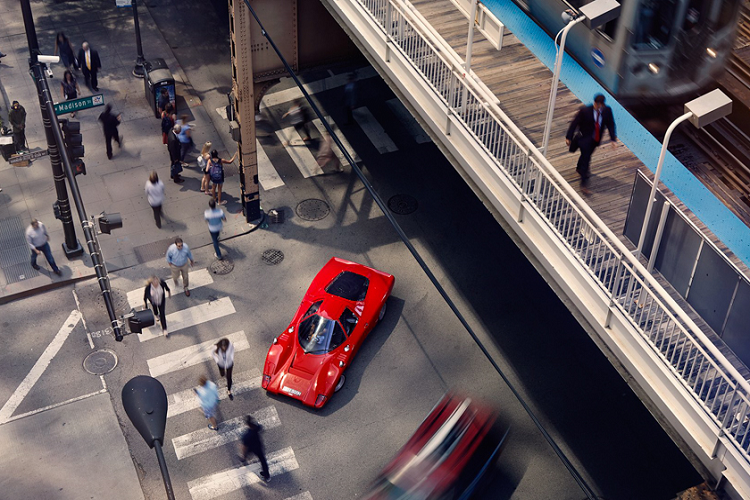 Biết rằng điều đó là không thể, McLaren đã từ bỏ ý tưởng cạnh tranh nhưng không hoàn toàn từ bỏ ý tưởng tạo ra một siêu xe hợp pháp trên đường. Chính vì thế, 3 chiếc siêu xe McLaren M6GT đã được chế tạo. Chiếc màu đỏ tươi này là xe cá nhân của Bruce McLaren, và hiện chiếc xe đang cư trú tại Hoa Kỳ.