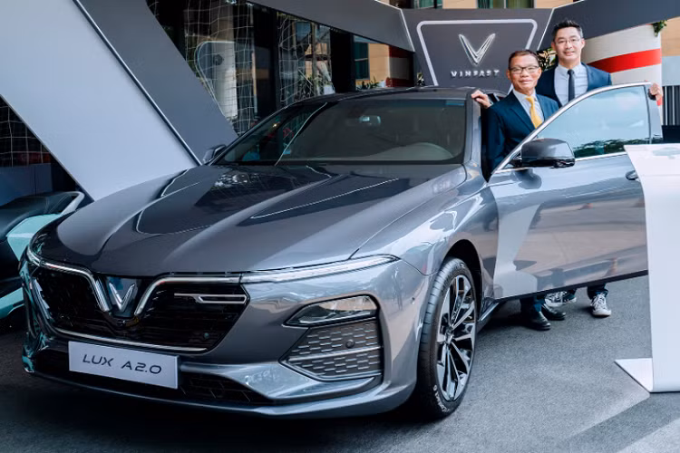 Ngoài ra, còn có một khách mời rất đặc biệt đó chính là Cựu Phó Thủ tướng Đức gốc Việt – Ông Philipp Rösler, một người Đức gốc Việt.