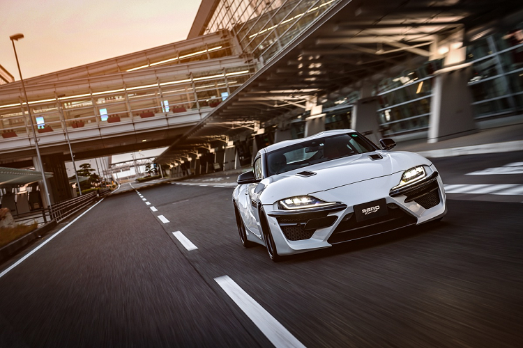 Với những cải tiến nêu trên, mẫu xe thể thao 2 cửa của Toyota giờ đây có mức công suất tối đa lên tới 493 mã lực tại 5.800 vòng/phút và mô-men xoắn cực đại 686 Nm tại 3.000 vòng/phút. Thông số này cao hơn model Supra dùng động cơ 3.0L nguyên bản 110 mã lực và 186 Nm.