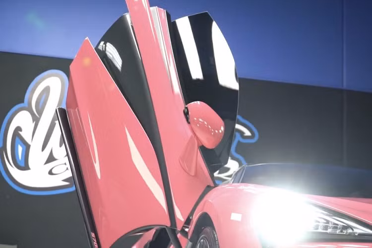 Có thể nói, đây là một chiếc xe mang đậm tính cá nhân hóa cũng như thay chủ nhân nói lên phong cách của chính mình. Tác phẩm độ lần này đến từ West Coast Customs đem lại sự hài lòng tuyệt đối cho ngôi sao này đến mức anh phải thốt lên khi được nhìn thấy chiếc xe yêu thích của mình.