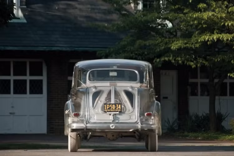 Mục tiêu của chiếc xe chưa từng có trong lịch sử này là để cho thấy “một cái nhìn vào giá trị ẩn giấu bên trong các chiếc xe Pontiac.” Khỏi phải nói, Ghost Car đã hoàn thành tốt mục tiêu này khi nó trở thành chiếc xe được bàn luận bởi cộng đồng ôtô trong nhiều năm sau lúc ra mắt.