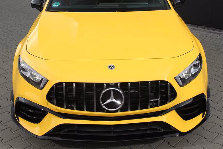 Khả năng tăng tốc từ 0 lên 100 km/h khi trang bị gói RS 525 của Posaidon trên chiếc hatchback nhờ đó cũng được rút ngắn xuống còn 3,4 giây, thay vì 3,9 giây như nguyên bản.