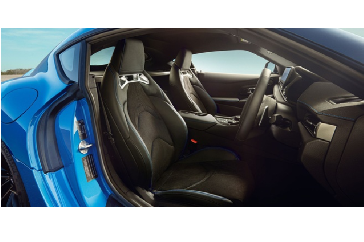 Nội thất của xe sử dụng các vật liệu cao cấp như Alcantara và da thật. Toàn bộ ghế, vô lăng, bảng táp-lô và ốp cửa được trang trí bằng các đường chỉ màu xanh tương phản. Phiên bản này khá tương đồng với chiếc Supra A91 Edition cho thị trường Bắc Mỹ, nhưng thiếu đi một số chi tiết như decal trên cột C hay cánh gió nhỏ bằng sợi carbon ở phía sau.