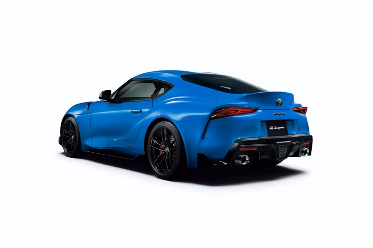 Hãng xe Nhật Bản sẽ chính thức phân phối phiên bản GR Supra RZ Horizon Blue Edition tại thị trường Nhật Bản vào tháng 10 năm nay, với số lượng sản xuất giới hạn 100 chiếc. Trong khi đó phiên bản GR Supra RZ Matte Storm Gray Metallic với số lượng hạn chế hơn chỉ với 27 chiếc.