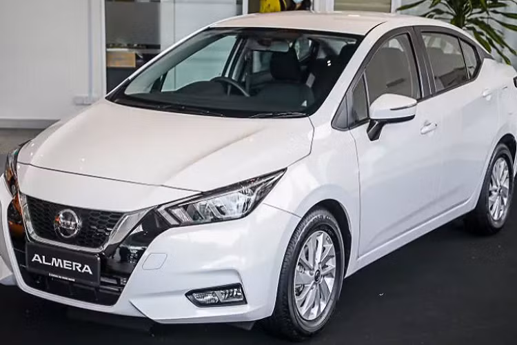 Theo chia sẻ từ sale và đại lý, lô Nissan Sunny 2020 dự kiến sẽ cập bến thị trường Việt từ tháng 11, giao xe từ tháng 12/2020. Xe được nhập khẩu nguyên chiếc từ Thái Lan với giá tạm tính dưới 600 triệu.