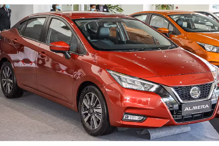 Ngay từ thời điểm ra mắt tại Thái Lan, Nissan Sunny 2020 thế hệ mới (có tên Almera tại Thái) đã thu hút sự chú ý khá nhiều. Mẫu sedan cỡ nhỏ không chỉ sở hữu thiết kế mới đẹp mắt mà còn có động cơ tăng áp 1.0L. Xe còn sở hữu hệ thống trợ lái cao cấp hơn với phanh tự động khẩn cấp, cảnh báo điểm mù, RCTA...