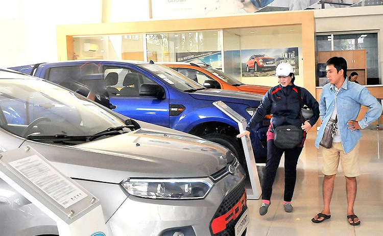 Ton khi tang cao, oto giam tram trieu tai Viet Nam cuoi nam-Hinh-2