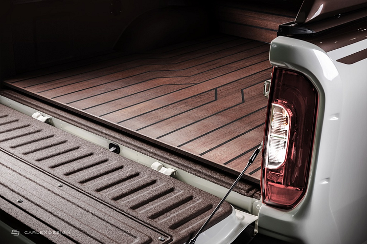 Thùng hàng phía sau của Mercedes-Benz X-Class độ Carlex Design được ốp gỗ cao cấp. Phụ kiện này trông khá đẹp, tuy nhiên gỗ rất dễ bị hư hại khi được lắp đặt ở những nơi như thùng hàng.