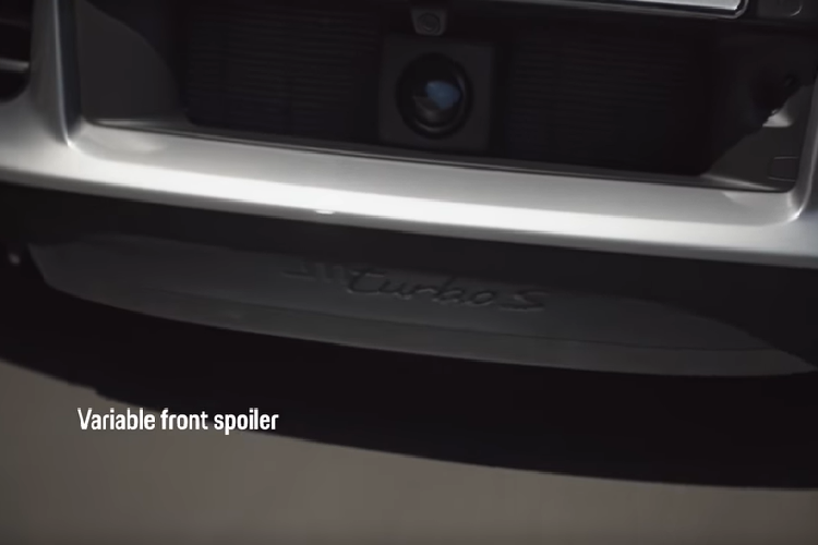 Ở tốc độ dưới 70 km/h, các nắp che này sẽ được đóng để giảm tăng hiệu suất tiêu thụ nhiên liệu. Khi xe vượt qua tốc độ 150 km/h, các nắp này sẽ mở tối đa để có thể tối ưu sự ổn định luồng khí qua đầu xe. Ở tốc độ này, líp cản trước cũng sẽ hoạt động, mở ra để cải thiện luồng khí qua gầm xe.