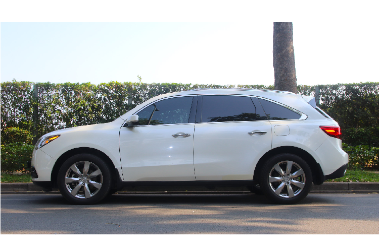 Xe sử dụng động cơ xăng V6 dung tích 3.5L, cam đơn SOHC, i-VTEC, hút khí tự nhiên (N/A) cho công suất tối đa 290 mã lực tại 6.200 vòng/phút và mô-men xoắn cực đại 362 Nm đạt được từ 4.700 vòng/phút. Sức mạnh được truyền xuống bốn bánh SH-AWD (Super Handling All-Wheel Drive) thông qua hộp số tự động 9 cấp (9AT; đời 2016 trở về sau sử dụng hộp số này thay cho hộp số tự động 8 cấp).