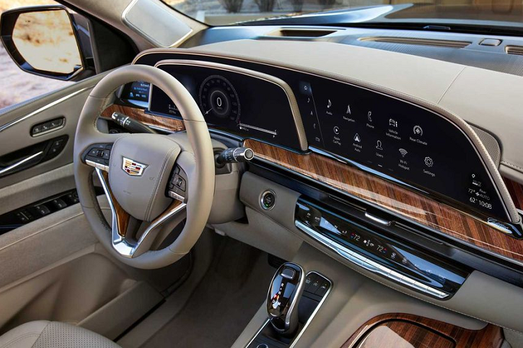 Tuy nhiên, điểm vượt trội của động cơ dầu này nằm ở việc chiếc xe sẽ đạt được mức mô-men xoắn tối đa ở dải vòng tua thấp – chỉ từ 1500 vòng / phút. Trong khi đó, con số này trên động cơ xăng là 4100 vòng / phút.