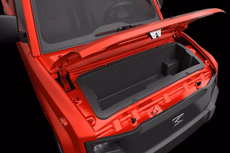 Pickman là sản phẩm nhập khẩu và lắp ráp tại Mỹ của Kaiyun Motors, Trung Quốc. Phân hạng LSV cho phép các phương tiện như Pickman chạy trên đường phố với tốc độ giới hạn 56 km/h trở xuống. Tại Mỹ, các phương tiện LSV chủ yếu được sử dụng tại những cộng đồng nghỉ hưu, sân gôn, và những nơi tương tự. Pickman có tốc độ tối đa chỉ 45 km/h, và chỉ rộng khoảng 1.320 mm, nó rất dễ điều khiển và luồn lách qua những tuyến đường nhỏ hẹp.