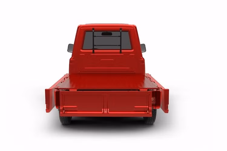 Trong khi đó, nội thất xe cũng có nhiều chỗ chứa và thêm một không gian cốp tại vị trí vốn dành cho động cơ truyền thống. Vì thế, Pick có thể không nhanh, nhưng nó thừa sức đáp ứng nhu cầu chở hàng hóa thông thường trong đô thị, hoặc thậm chí làm việc tại một công xưởng, nông trường.