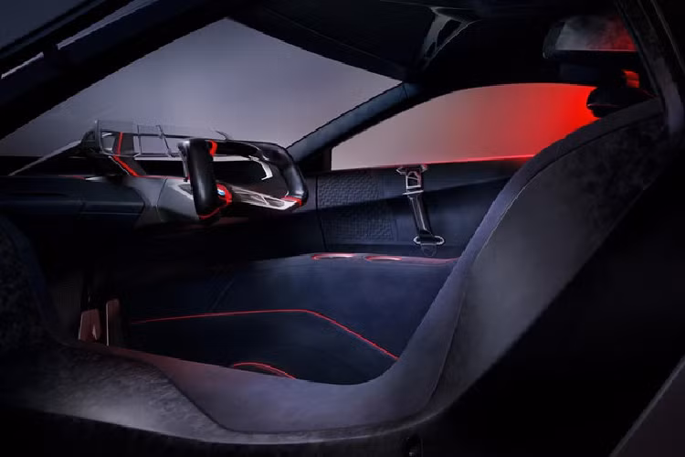 Trọng lượng nhẹ cũng sẽ góp phần quan trọng trong việc cải thiện hiệu suất. Mặc dù BMW đã bán cơ sở sản xuất sợi carbon nằm ở tiểu bang Washington, siêu xe mới của BMW sẽ vẫn được cấu thành từ vật liệu nhẹ. Thực tế, khung sườn bằng sợi carbon của i8 sẽ nhận được một cuộc đại tu đáng kể thay vì thiết kế một khung sườn mới hoàn toàn. Một số kim loại nhẹ khác như hôm cũng sẽ được sử dụng.