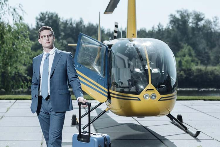 Nằm trong 1 khu vực biệt lập có tên là Billionaire’s Row (Khu Tỷ phú), Opus được đăng bán vào năm 2017 với giá 100 triệu USD và sau đó đã về với chủ sở hữu vào cuối năm 2019 với khoản tiền không được tiết lộ.