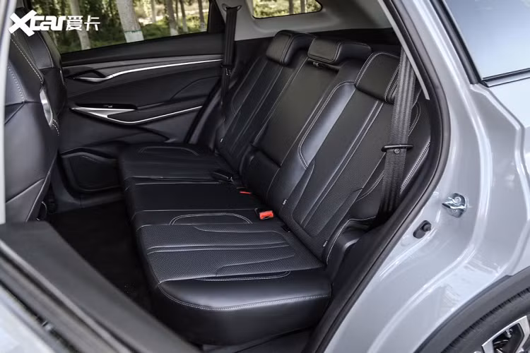 Hàng ghế phía sau của Changan CS75 Plus