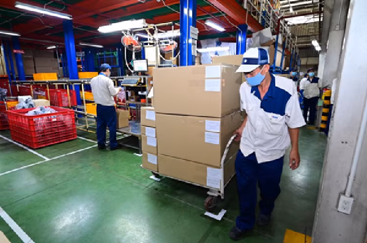 Suzuki noi gi ve tin don xe Ertiga loi va thieu phu tung?-Hinh-2