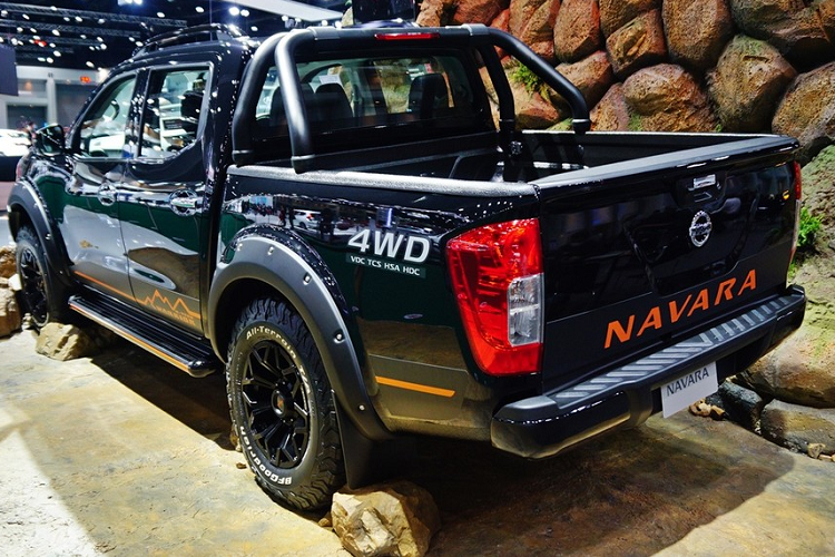 Ngoài ra, Nissan Navara N-Trek Warrior 2020 còn được trang bị hệ thống treo mới với giảm chấn và lò xo được nâng cấp.