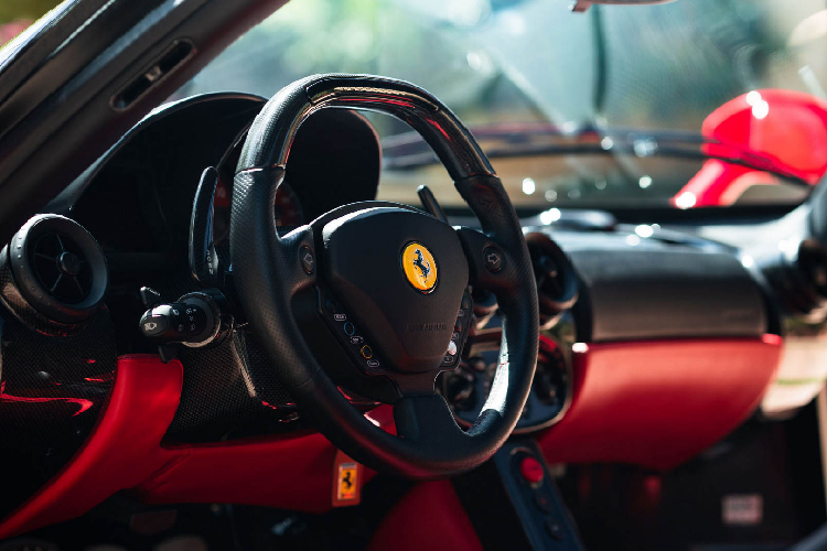 Trước đó, một chiếc Ferrari 288 GTO đời 1985, đã bán được 2.310.000 USD trong phiên bán hàng diễn ra vào thứ Sáu tuần trước.