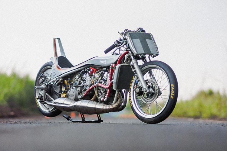 Những người đến từ Surynation Motorland đã truyền tải ý tưởng về một cuộc thi mang tên "Wheels of Inspiration". Những người tham gia sẽ viết một câu chuyện về chiếc xe môtô độ trong mơ lớn nhất của họ và người chiến thắng sẽ được chọn bởi Thrive - tạp chí địa phương GasTank và cửa hàng tùy chỉnh Lemb Inc.