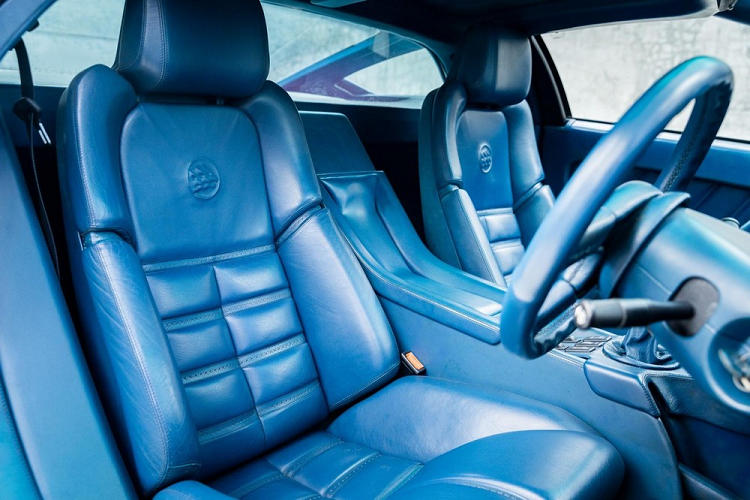 "Cha đẻ" của Cizeta V16T là ông Claudio Zampolli - người từng tham gia vào quá trình phát triển siêu xe Lamborghini Miura và thiết lập hệ thống đại lý Lamborghini tại Mỹ. Trong khi đó, thiết kế nguyên bản của siêu xe này do ông Marcelo Gandini - người tạo hình cho siêu xe Lamborghini Miura, Countach và phiên bản cuối cùng của Diablo - chấp bút. Riêng không gian bên trong Cizeta V16T lại do ông Bruno Paratelli - người chịu trách nhiệm cho nội thất của phần lớn siêu xe Lamborghini vào thời điểm đó - hoàn thiện.