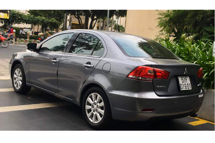 Bên dưới nắp ca-pô xe là động cơ xăng 4cyl thẳng hàng dung tích 2.0L (4B11) cho công suất tối đa 155 mã lực tại 6.000 vòng/phút và mô-men xoắn cực đại 205Nm đạt được tại 4.250 vòng/phút. Sức mạnh được truyền xuống cầu trước thông qua hộp số tự động vô cấp (CVT). Hơn nữa, người mua có thể độ thêm lẫy chuyển số trên vô lăng (plug &amp; play) để mang lại cảm giác cầm lái thú vị hơn