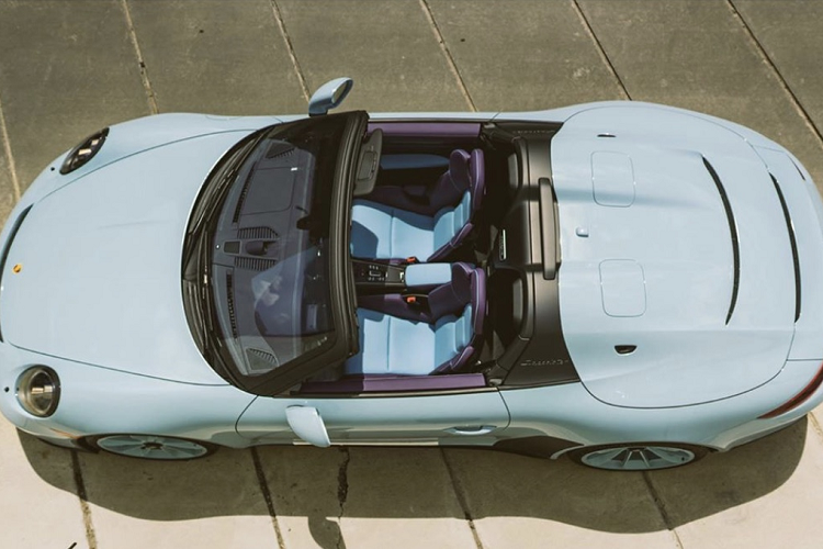 911 Speedster được trang bị hệ dẫn động cầu sau và hoạt động với hộp số sàn 6 cấp, không hề có tùy chọn dẫn động 4 bánh hay hộp số tự động ly hợp kép. Với trang bị như vậy, 911 Speedster có trải nghiệm lái thể thao thuần khiết nhất, giống như những gì các mẫu xe Porsche cổ điển đem đến cho người sử dụng.